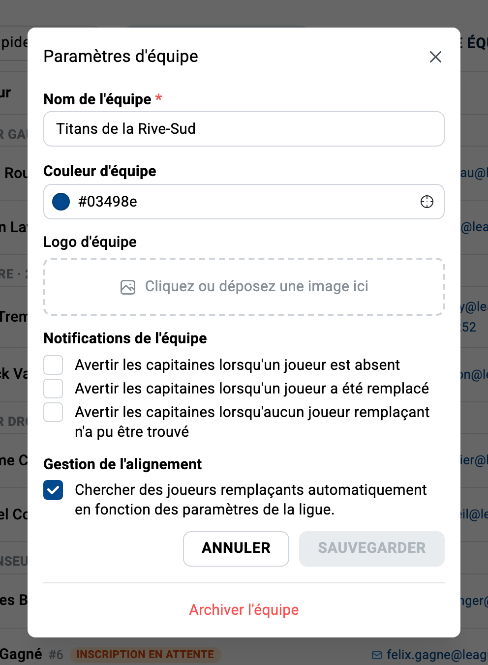 La fenêtre des paramètres d'équipe : nom, couleur et logo, ainsi que les options de notification des capitaines.